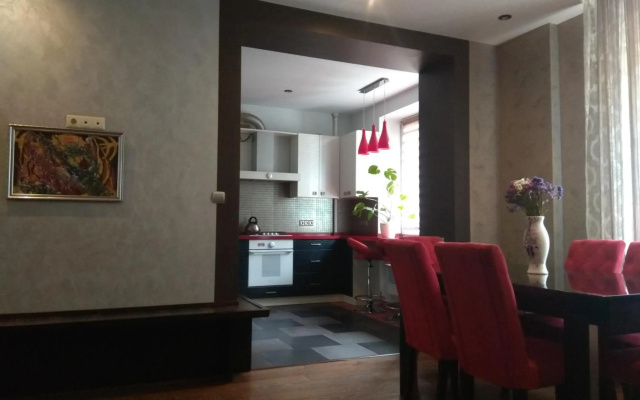 Apartment on Dubenskaya street
