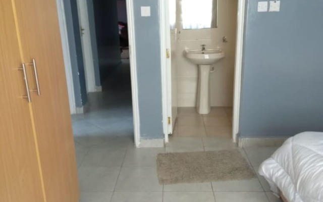 Airport Area Villa Home