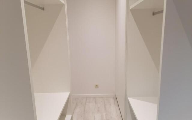 The Front Door N28