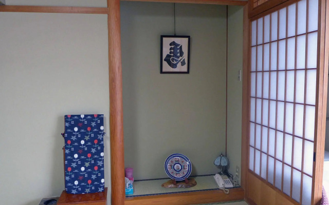 Fujiwara Ryokan