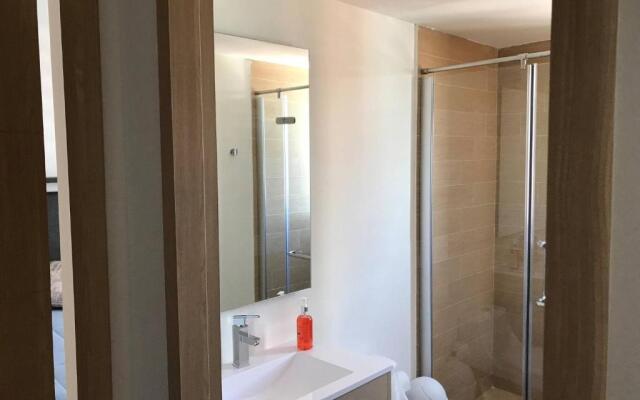 Beautiful Apartment Furnished - Great Location - Swimming Pool Gym Wifiaa