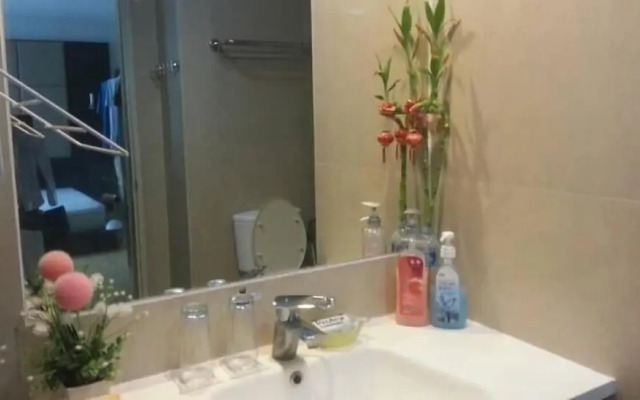 Baan Sathorn Riverfront