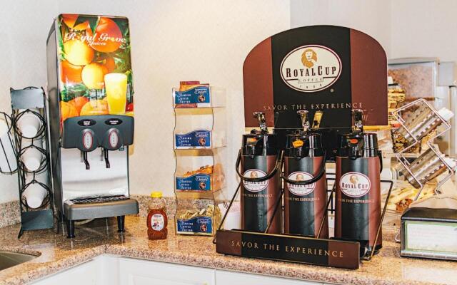 FairBridge Inn & Suites Dupont