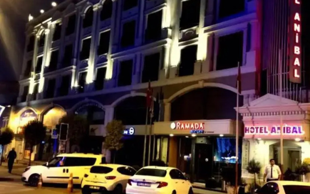 Anibal Hotel