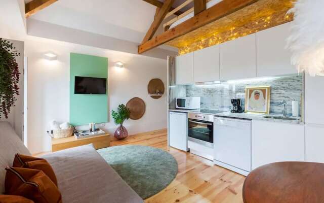 Boutique Rentals - Republica's Garden Studio with views
