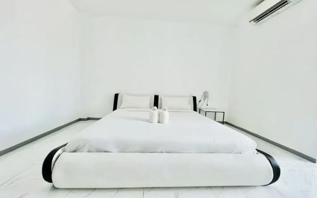 Parichat Bandung Hotel