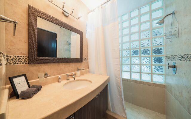 Melrose Place At Los Lirios Playacar II