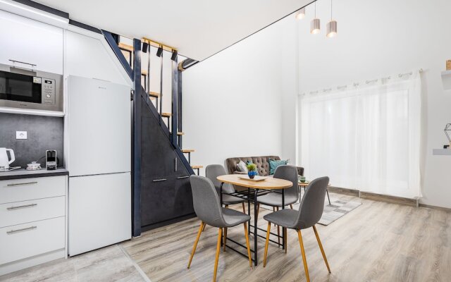 Venus Apartments - Westside Residence