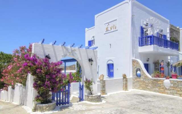 Evi's Studios