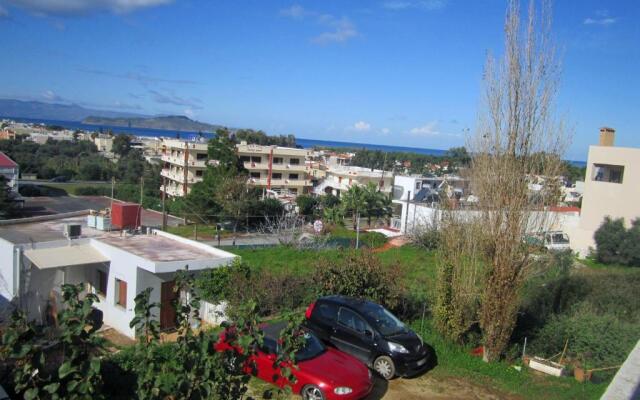 Apartment 45m2 with 2 balconies near the beach