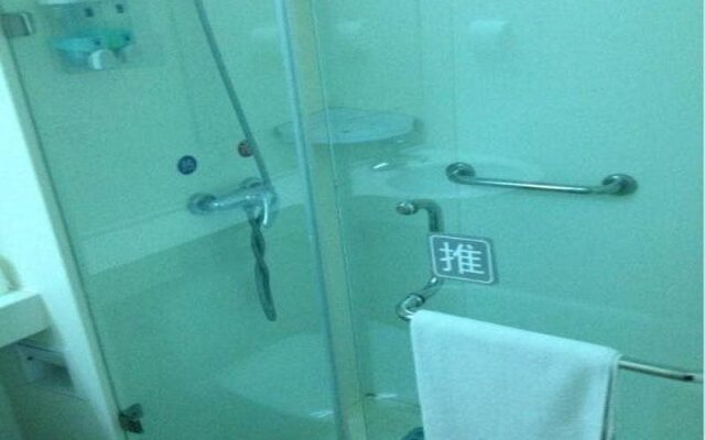 7 Days Inn Qingdao Beer Street