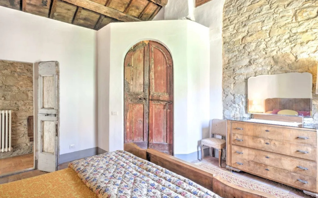 Comfortable Home in San Godenzo near Lake