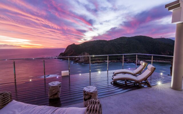 Head over Hills Luxury Retreat