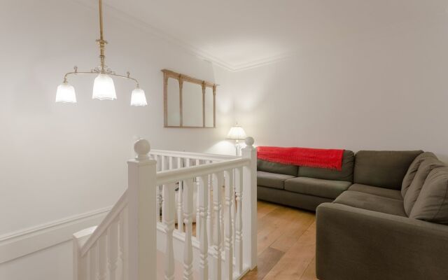 Home With Roof Terrace Hampstead Village
