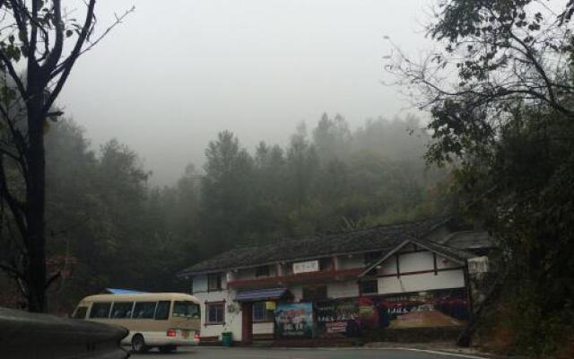 Longyu Yard