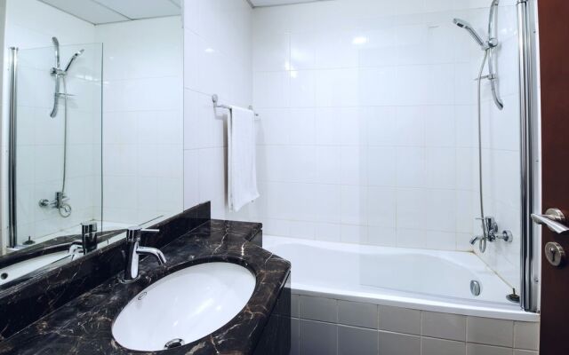 One Perfect Stay - Burj Al Nujoom