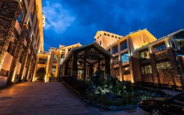 Suman Century Hotel