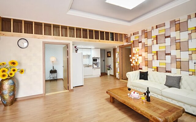 Yeosu Rainbow Pension
