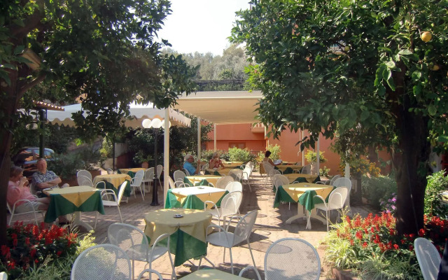 Hotel Girasole