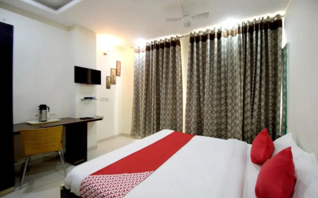 The Royal Inn by OYO Rooms