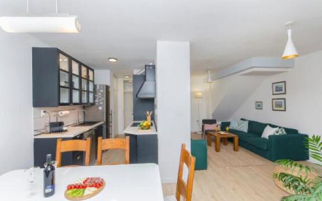 Apartment Maya