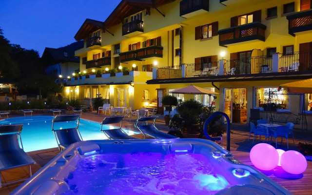 Alle Dolomiti Boutique Lake Hotel