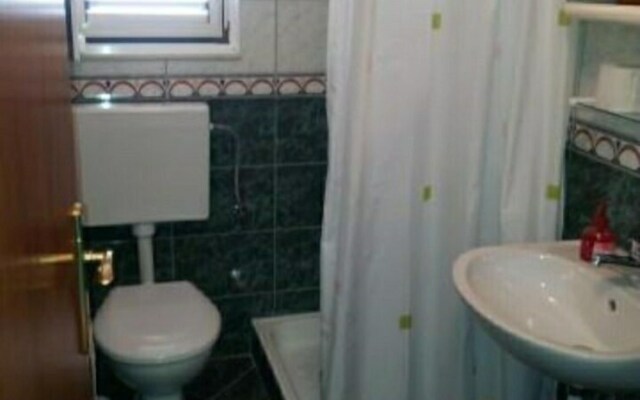 Jera - Barbecue and Free Berth for Boat - A2