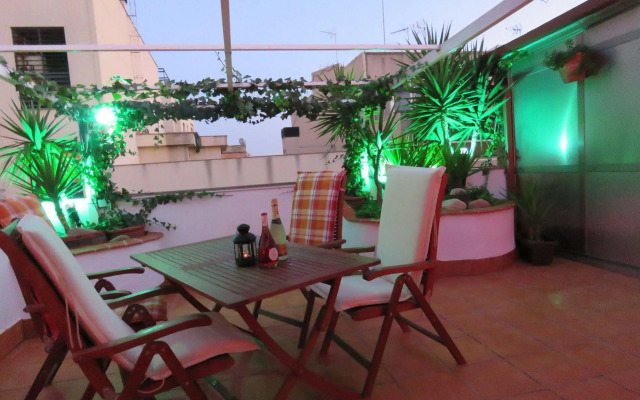 Apartamentos Ático Airport Barcelona, Terraza y Barbacoa