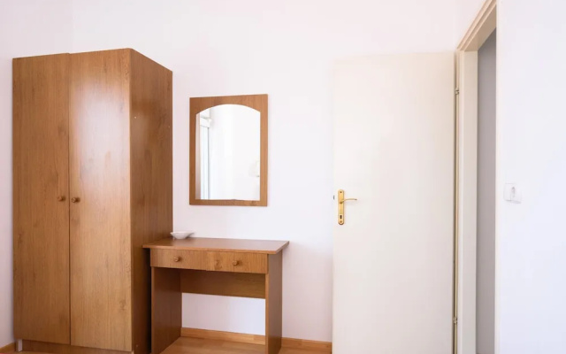A1-apt w. Shared Pool & Balcony,next to the Beach