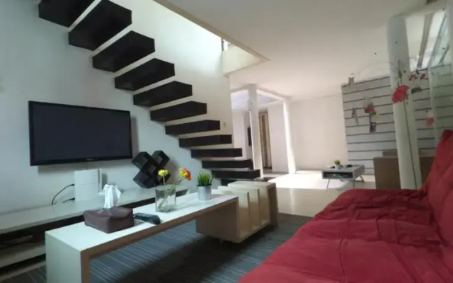 FLAT06. Minimalist Residence