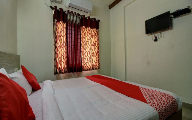 OYO 16662 Taj Residency