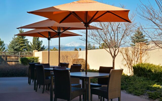 Courtyard Boulder Longmont