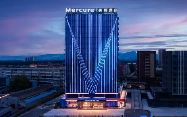 Mercure Linfenxi Railway Station