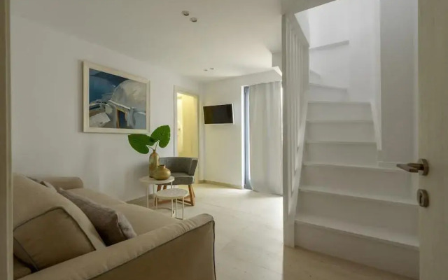 Phaos Cellaria Estate
