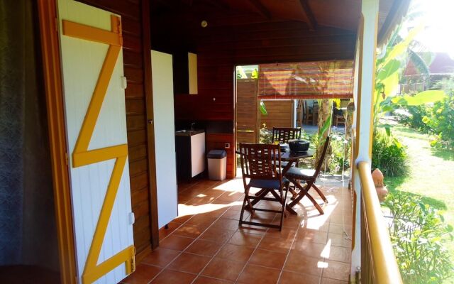 Bungalow With one Bedroom in Le Moule, With Wonderful sea View, Pool A