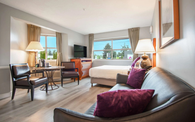 Coast Parksville Hotel