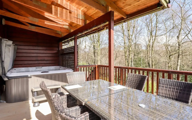Watersview Lodge
