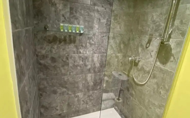 Avalon Guest House