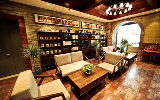 Nostalgia Hotel Beijing National Trade
