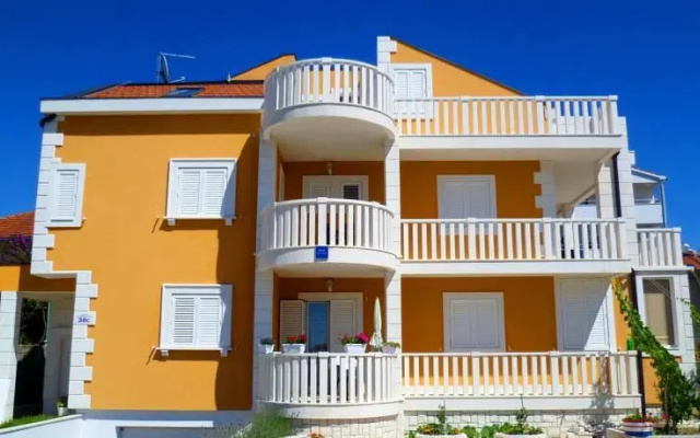 Apartmani More