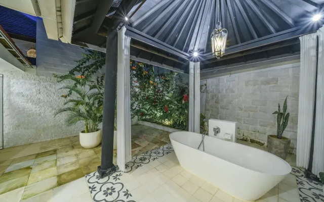 Villa Kelapa Putih