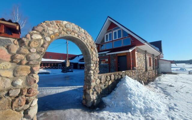 Усадьба Хотило