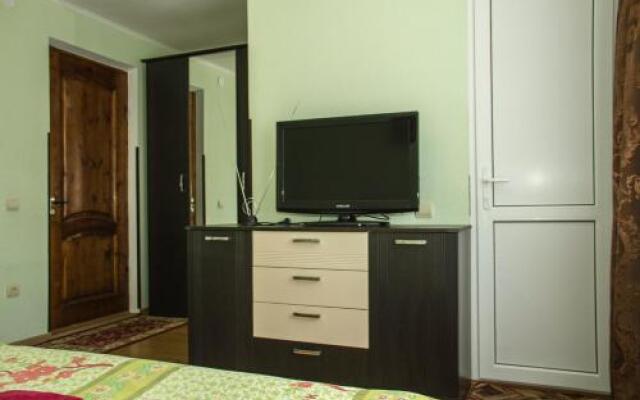 Guest House on Zvanba 10A