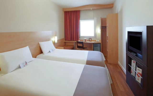 ibis Adana