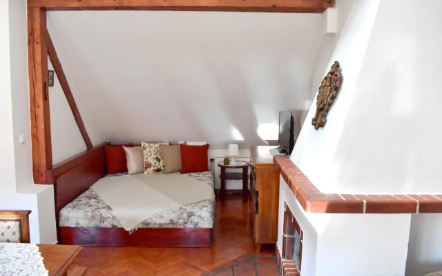 Old Town Konviktská - Bohemian Residence