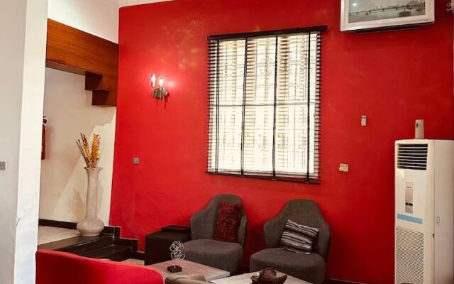 Bates Garden Guest House