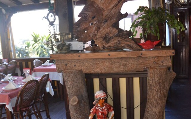 Santa Roza Hotel