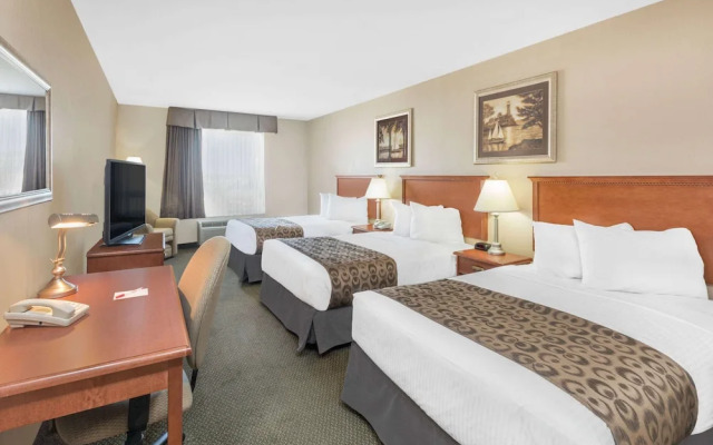 Ramada Clairmont/Grande Prairie