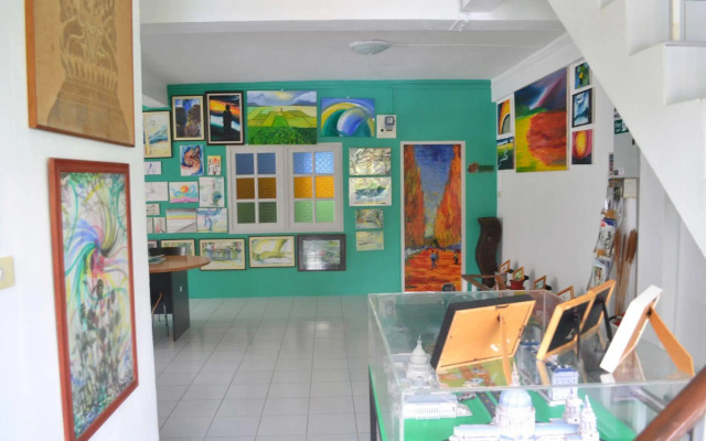 Phuket Art Home