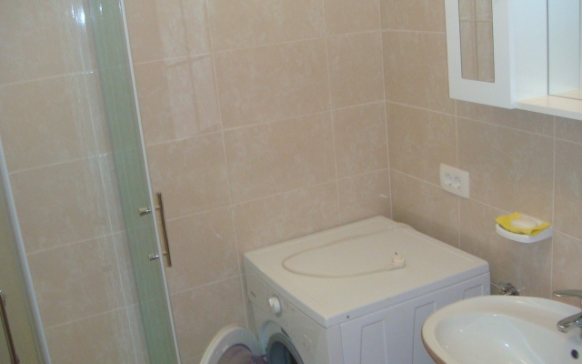 Apartment Marin - comfortable apartment near sea: A1 Vinisce, Riviera Trogir